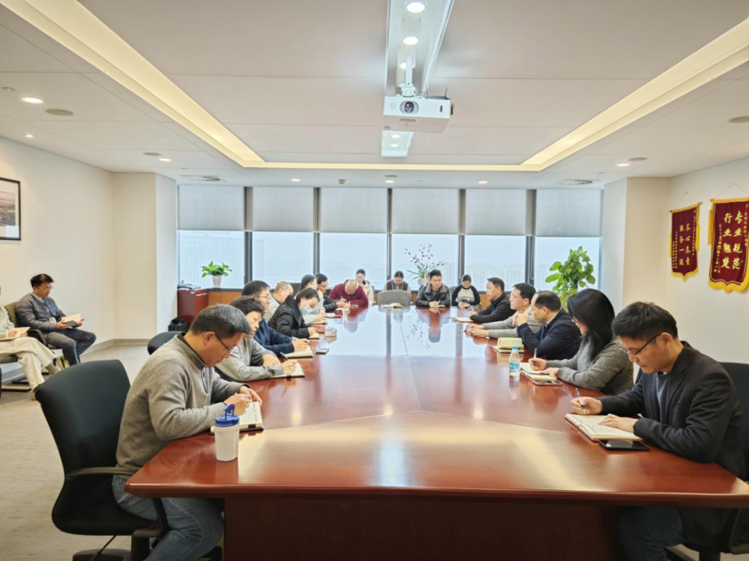 喜報(bào)！檔案管理中心榮獲園區(qū)先進(jìn)集體！